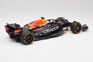 Red Bull RB18 #1 M. Verstappen France GP Winner 2022 Minichamps 1:18 110221201 Metal — billede 2 af 7
