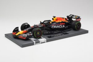 Red Bull RB18 #1 M. Verstappen Japan GP Winner No Figure 2022 Minichamps 1:18 113221801B Metal — billede 2 af 7