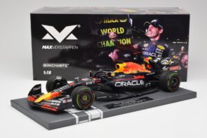 Red Bull RB18 #1 M. Verstappen Japan GP Winner No Figure 2022 Minichamps 1:18 113221801B Metal — billede 6 af 7