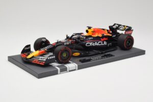 Red Bull RB18 Oracle #1 M. Verstappen Dutch GP 2022 Winner Minichamps 1:18 113221501 Resin — billede 2 af 7