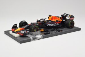 Red Bull RB18 #1 M. Verstappen Emilia Romagna GP 2022 Winner Minichamps 1:18 113220401 Resin — billede 2 af 7