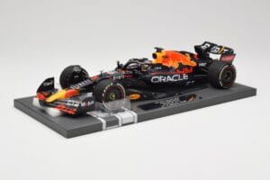 Red Bull RB18 #1 M. Verstappen Miami GP 2022 Winner Minichamps 1:18 113220301 Resin — billede 2 af 7