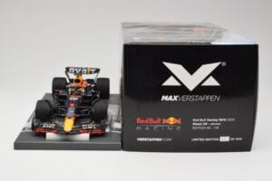 Red Bull RB18 #1 M. Verstappen Miami GP 2022 Winner Minichamps 1:18 113220301 Resin — billede 6 af 7