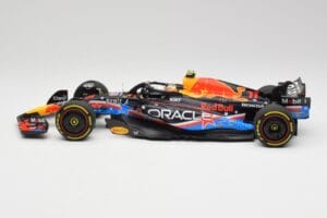 Red Bull RB19 #1 M. Verstappen Austin GP Winner 2023 Minichamps 1:18 110231901 Metal — billede 3 af 6