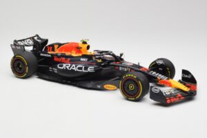 Red Bull RB19 #11 S. Perez Italian GP 2nd 2023 Minichamps 1:18 110231511 Metal — billede 6 af 6