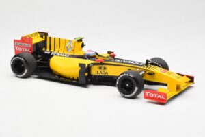 Renault F1 Team R30 #11 V. Petrov Showcar F1 2010 Minichamps 1:18 150100082 Metal — billede 4 af 6