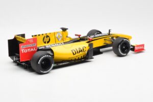 Renault R30 R. Kubica / V. Petrov F1 Showcar 2010 Minichamps 1:18 7711428831 Metal — billede 2 af 6