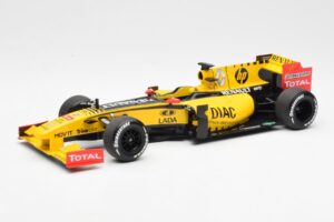 Renault R30 R. Kubica / V. Petrov F1 Showcar 2010 Minichamps 1:18 7711428831 Metal