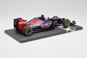 Scuderia Toro Rosso STR10 Renault #33 M. Verstappen Australian GP 2015 Minichamps 1:18 117150033 Resin — billede 3 af 7