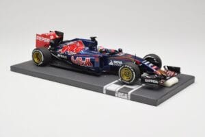 Scuderia Toro Rosso STR10 Renault #33 M. Verstappen Australian GP 2015 Minichamps 1:18 117150033 Resin — billede 4 af 7
