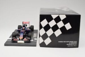 Scuderia Toro Rosso STR10 Renault #33 M. Verstappen Australian GP 2015 Minichamps 1:18 117150033 Resin — billede 6 af 7