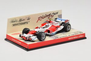 Toyota TF107 #12 J. Trulli Showcar 2007 Minichamps 1:43 403070082 Metal — billede 2 af 5