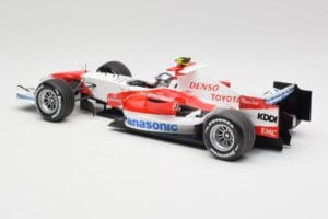 Toyota TF107 #12 J. Trulli F1 Launch Livery 2007 Minichamps 1:18 AM601321 Metal — billede 5 af 6