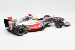 McLaren MP4-24 #1 L. Hamilton 2009 Dealer Edition Minichamps 1:18 503091801 Metal — billede 2 af 6