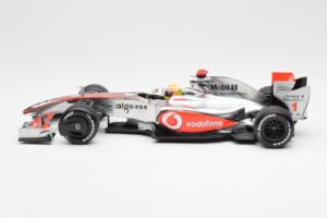 McLaren MP4-24 #1 L. Hamilton 2009 Dealer Edition Minichamps 1:18 503091801 Metal — billede 3 af 6