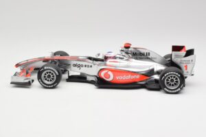 McLaren MP4-25 Vodafone #1 J. Button F1 2010 Minichamps 1:18 530101871-R1 Metal — billede 3 af 7
