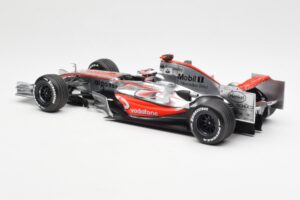 McLaren MP4-22 Mercedes #1 F. Alonso Presentation Valencia 2007 Minichamps 1:18 538071871 Metal — billede 5 af 6
