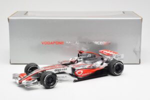 McLaren MP4-22 Mercedes #1 F. Alonso Presentation Valencia 2007 Minichamps 1:18 538071871 Metal — billede 6 af 6