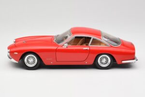 Ferrari 250 GT Berlinetta SWB Rød Hot Wheels 1:18 B6053 Metal — billede 4 af 8
