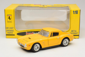 Ferrari 250 GT Berlinetta Gul Jouef Evolution 1:18 301200 Metal — billede 8 af 8