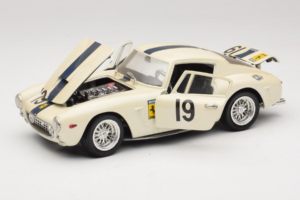 Ferrari 250 GT SWB Berlinette #19 Tour de France Automobile 1961 Eagles Race 1:18 6500 Metal — billede 2 af 8