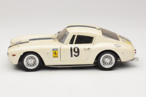 Ferrari 250 GT SWB Berlinette #19 Tour de France Automobile 1961 Eagles Race 1:18 6500 Metal — billede 4 af 8