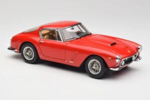 Ferrari 250 GT SWB Rød CMC 1:18 M-046 Metal — billede 4 af 6