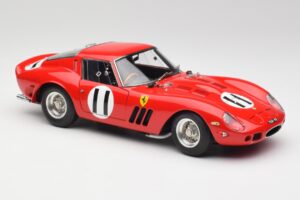 Ferrari 250 GTO #11 J. Surtees / M. Parkes Paris 1000km 1962 CMC 1:18 M-249 Metal — billede 4 af 6