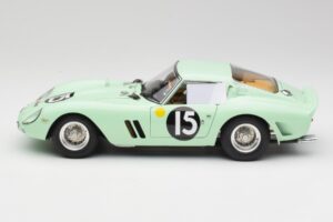 Ferrari 250 GTO #15 S. Moss / G. Hill Goodwood 1962 CMC 1:18 M-247 Metal — billede 3 af 6