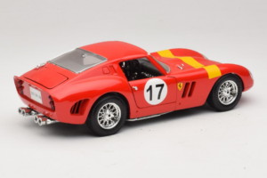 Ferrari 250 GTO #17 Bburago Sammlerborse Rød Bburago 1:18 3007-P1 Metal — billede 3 af 8