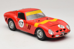 Ferrari 250 GTO #17 Bburago Sammlerborse Rød Bburago 1:18 3007-P1 Metal — billede 6 af 8