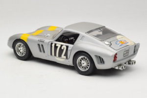 Ferrari 250 GTO #172 L. Bianchi / G. Berger Tour de France 1962 Sølv Begrænset Udgave Bburago 1:18 3011-S1 Metal — billede 7 af 8