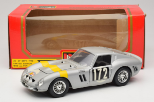 Ferrari 250 GTO #172 L. Bianchi / G. Berger Tour de France 1962 Sølv Begrænset Udgave Bburago 1:18 3011-S1 Metal — billede 8 af 8