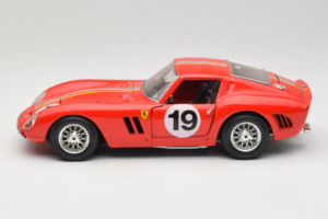 Ferrari 250 GTO #19 Rød Striber 1962 Bburago 1:18 3011-P3 Metal — billede 4 af 8