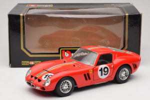 Ferrari 250 GTO #19 Rød Striber 1962 Bburago 1:18 3011-P3 Metal — billede 8 af 8