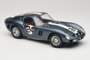 Ferrari 250 GTO #24 Blå Hvid Stribe 1962 Bburago 1:18 3011-B2 Metal — billede 6 af 8