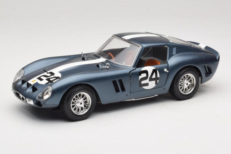 Ferrari 250 GTO #24 Blå Hvid Stribe 1962 Bburago 1:18 3011-B2 Metal