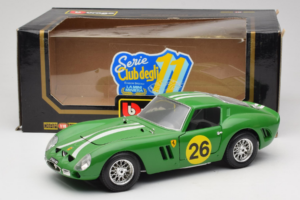 Ferrari 250 GTO #26 Grøn Hvide Striber 1962 Bburago 1:18 3011-G3 Metal — billede 8 af 8