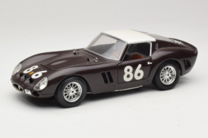 Ferrari 250 GTO #86 Sort Bburago 1:18 3011-B1 Metal