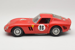 Ferrari 250 GTO #96 Rød Italiensk Flag 1962 Bburago 1:18 3011-P2 Metal — billede 4 af 8