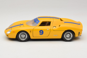 Ferrari 250 LM #9 Gul 1965 Bburago 1:18 3033-Y1 Metal — billede 4 af 8