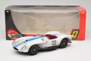Ferrari 250 Testa Rossa #22 P. Hill / O. Gendebien 24 Hours of Le Mans 1958 Hot Wheels 1:18 29755 Metal — billede 8 af 8