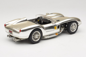 Ferrari 250 Testa Rossa Chrome Sølv Bburago 1:18 3007-C1 Metal — billede 3 af 8