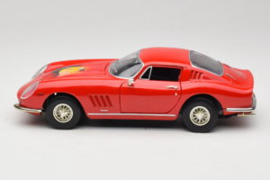 Ferrari 275 GTB/4 Rød Med Palme på Motorhjelmen ERTL 1:18 7483-P1 Metal — billede 4 af 8