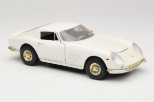Ferrari 275 GTB/4 Hvid ERTL 1:18 7493 Metal — billede 6 af 8