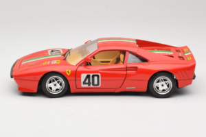 Ferrari 288 GTO #40 Rød Italiensk Flag 1984 Bburago 1:18 3027-P1 Metal — billede 4 af 8