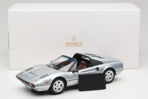 Ferrari 308 GTS Sølv Norev 1:18 187934 Metal — billede 7 af 7