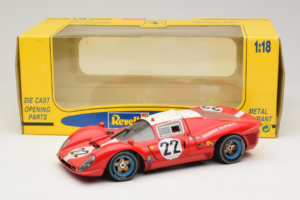 Ferrari 330 P4 #22 Scuderia Filipinetti Poor Condition 1967 Revell 1:18 48825-P1 Metal — billede 8 af 8