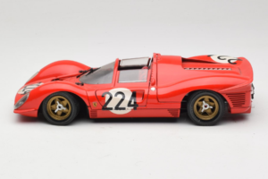 Ferrari 330 P4 #224 Rød 1967 Revell 1:18 48825-P2 Metal — billede 4 af 7