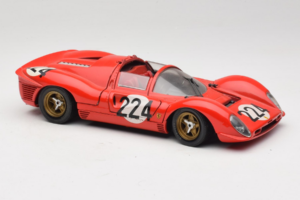 Ferrari 330 P4 #224 Rød 1967 Revell 1:18 48825-P2 Metal — billede 5 af 7